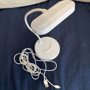 USB LED Task Light with extra long 9.5’ USB-C Cord